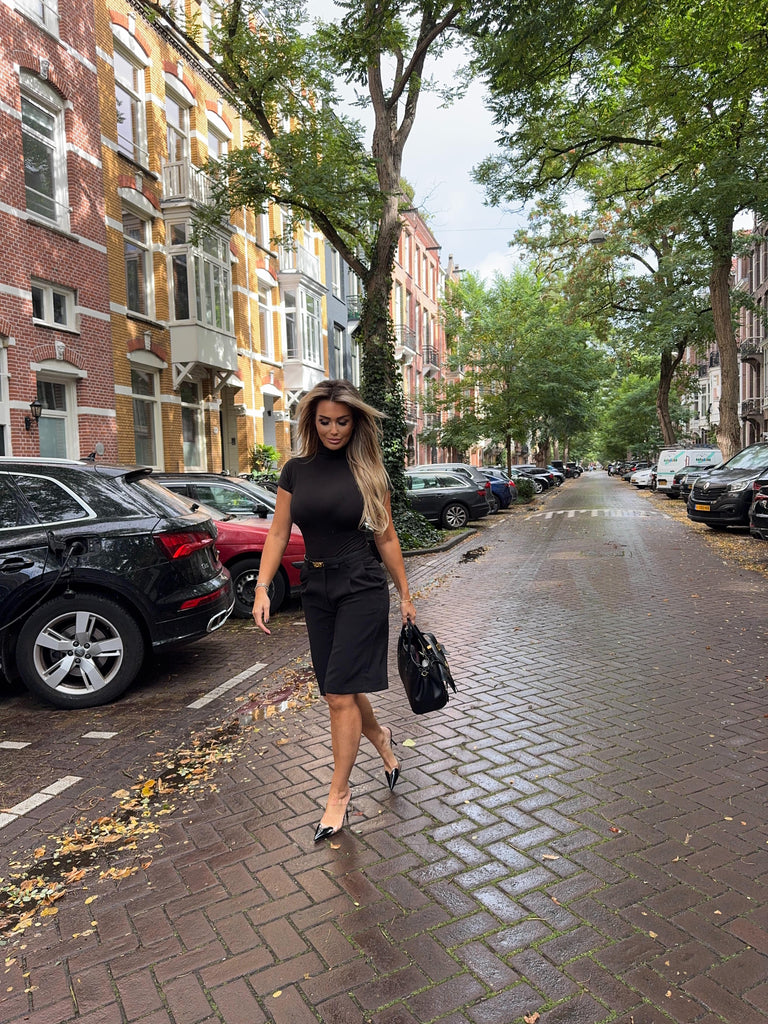 basic zwarte top