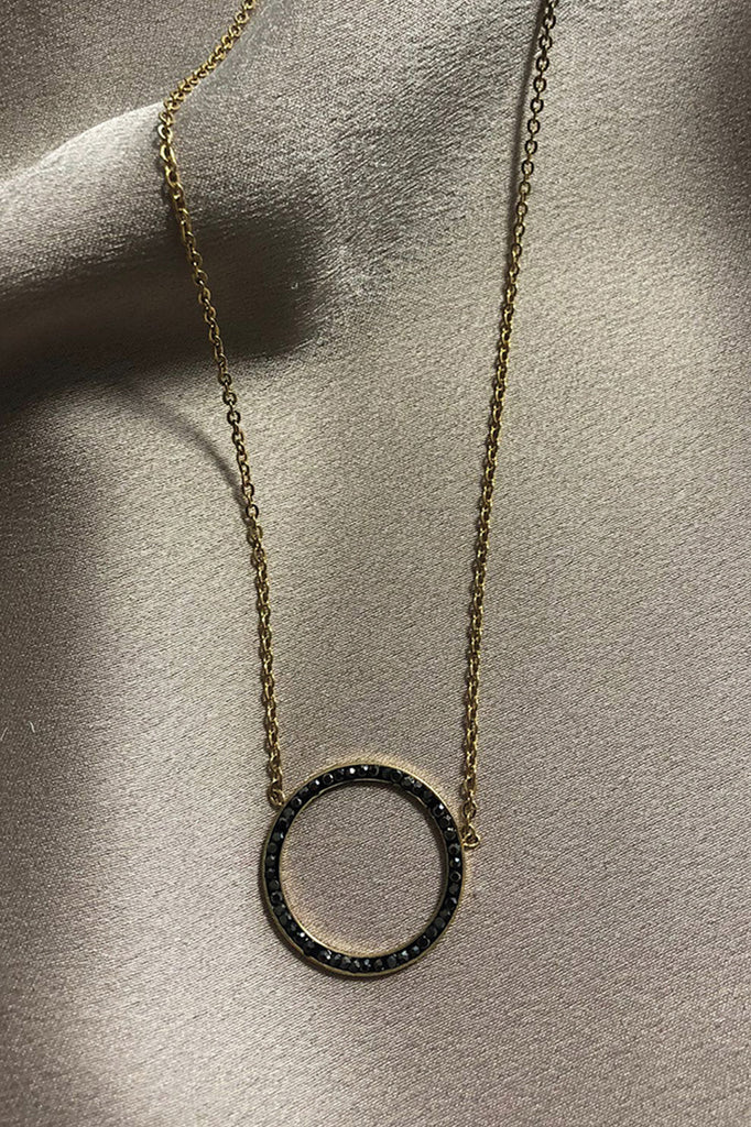 Circle necklace