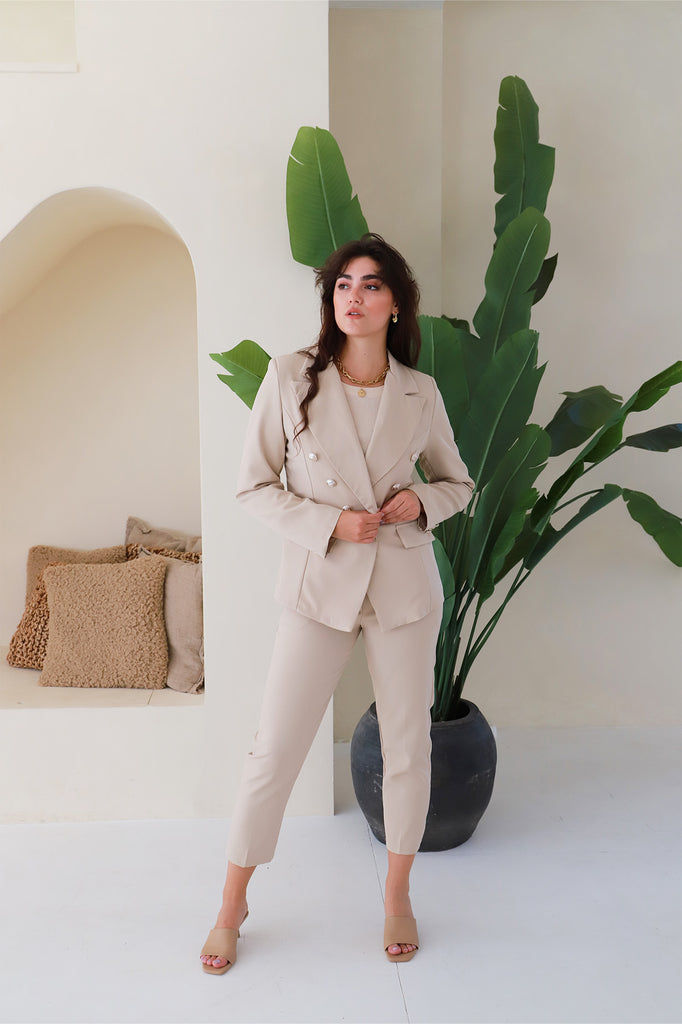 Bella suit beige