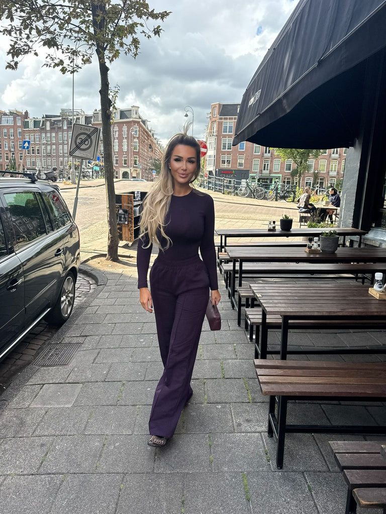 burgandy broek en body01
